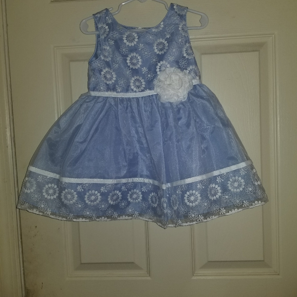 Girls dress